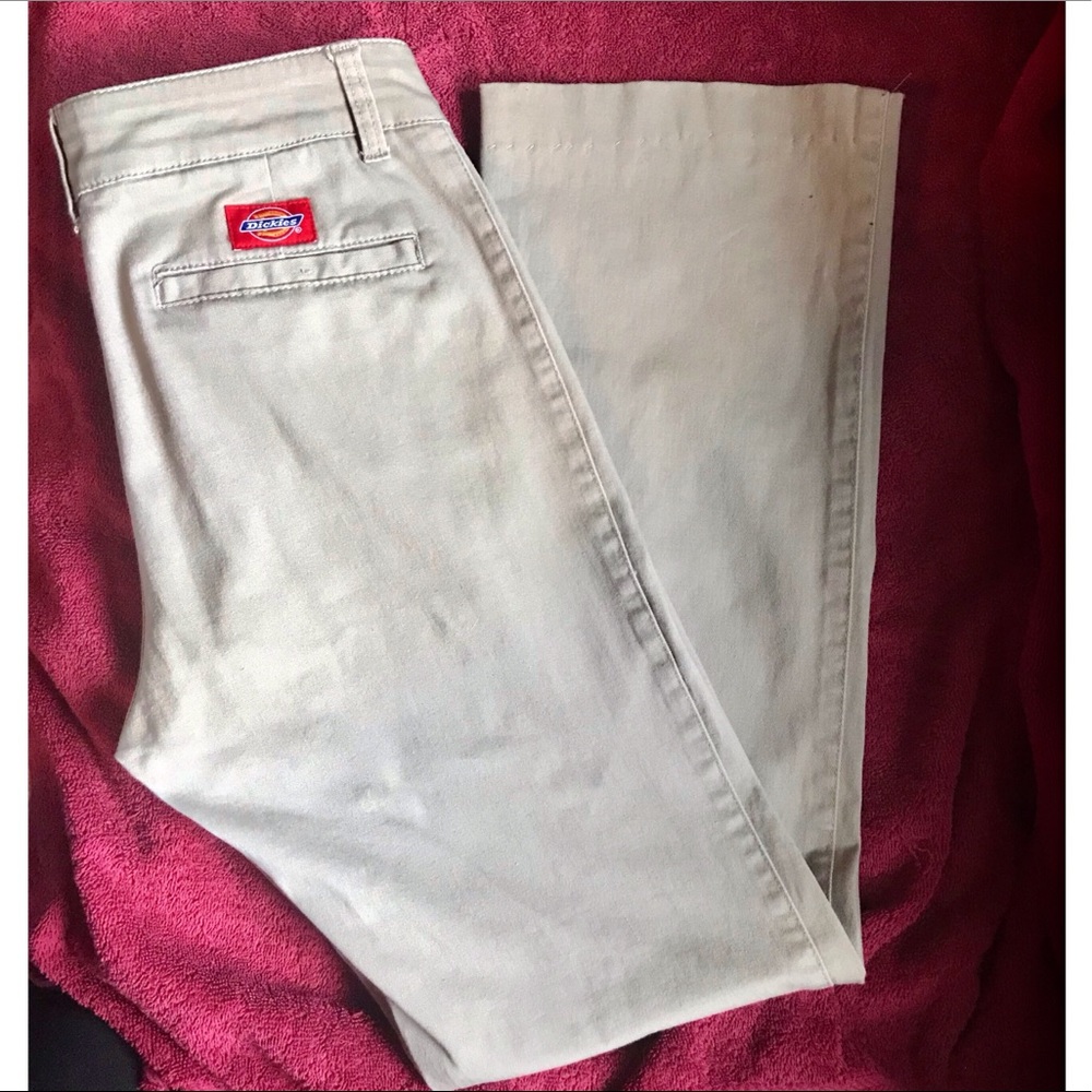 Dickies relaxed fit pant w/ altered length khaki